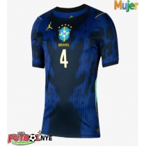 Camiseta Brasil Marquinhos #4 Visitante Equipación para mujer Mundial 2026 manga corta